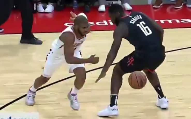 Il tunnel di Chris Paul a Usman Garuba