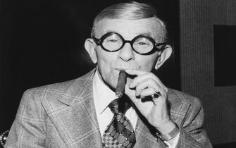 American actor and comedian George Burns (1896 - 1996) as he appears in the film 'The Sunshine Boys', 1975. (Photo by Richard Blanshard/Getty Images)