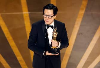 HOLLYWOOD, CALIFORNIA - MARCH 12: Ke Huy Quan accepts the Best Supporting Actor award "Everything Everywhere All at Once" onstage during the 95th Annual Academy Awards at Dolby Theatre on March 12, 2023 in Hollywood, California. (Photo by Kevin Winter/Getty Images)