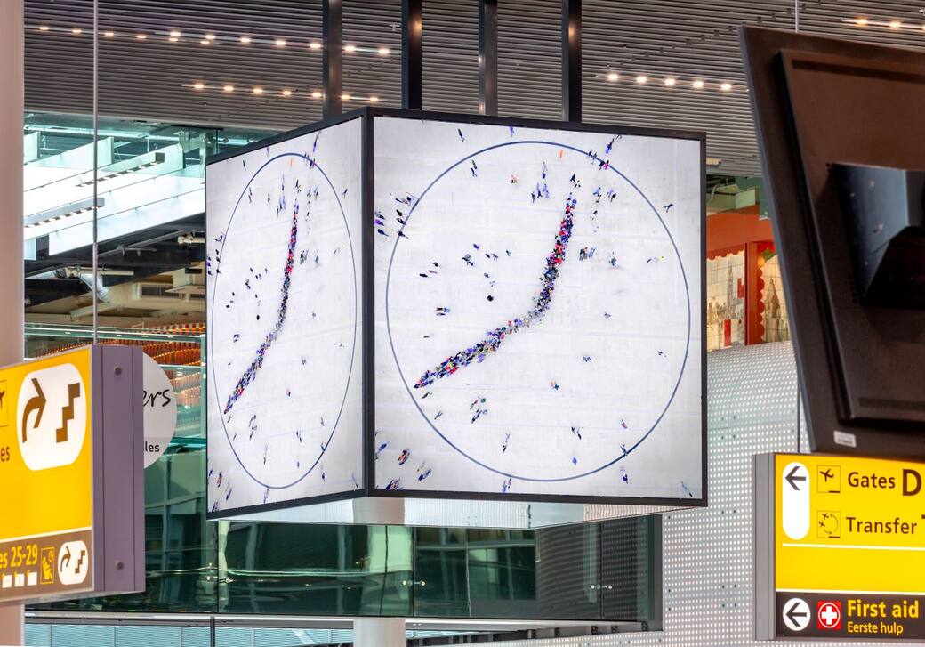 People's Clock (2026) by Maarten Baas | Photographer credits: Thijs Wolza