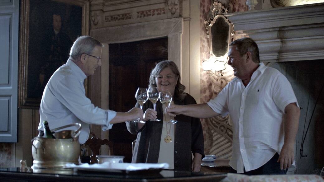BEVI_–_Bollicine_di_famiglia.jpg