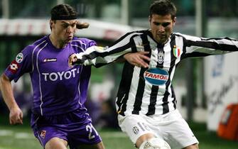 firenze 1/12/2005 fiorentina juventus  mutu e ujfalusi   ansa carlo ferraro