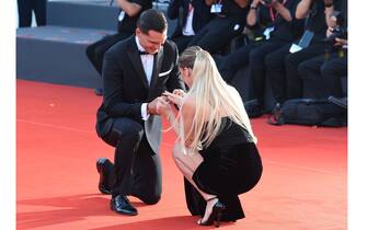 Couple Engaged - Guests