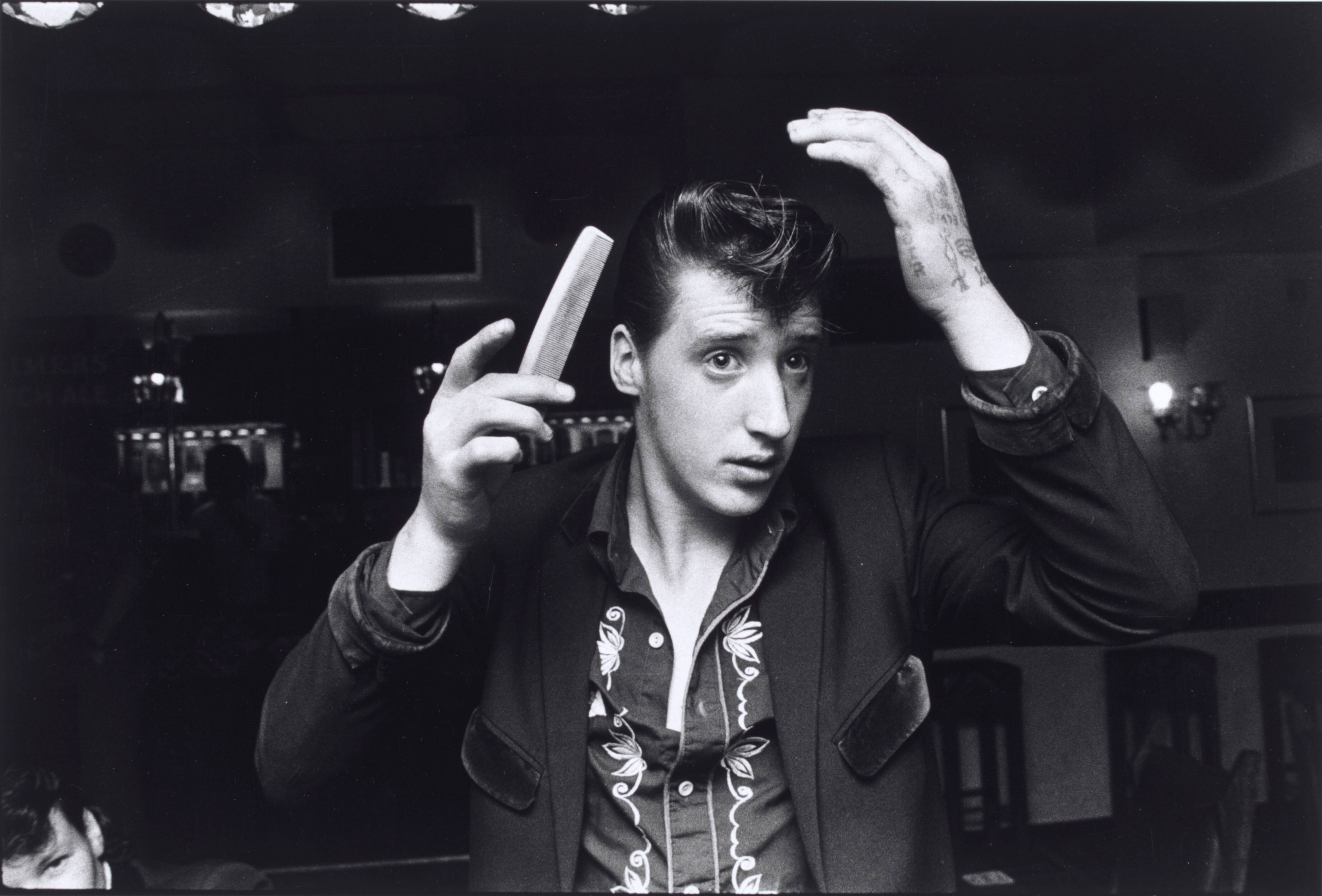 Chris_Steele-Perkins_GB._ENGLAND._Bradford._Market_Tavern._1976._(c)_Chris_Steele-Perkins_Magnum_Photos.jpg