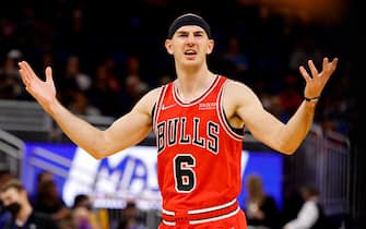 ORLANDO, FLORIDA - NOVEMBER 26: Alex Caruso #6 of the Chicago Bulls reacts during the third quarter against the Orlando Magic at Amway Center on November 26, 2021 in Orlando, Florida. NOTE TO USER: User expressly acknowledges and agrees that, by downloading and or using this photograph, User is consenting to the terms and conditions of the Getty Images License Agreement. (Photo by Douglas P. DeFelice/Getty Images)