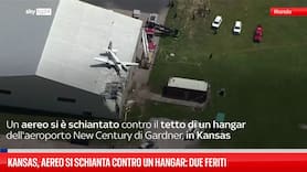 Kansas, aereo si schianta contro un hangar: due feriti