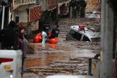 SANLIURFA, TURKIYE - MARCH 15: Civilians are being evacuated with boats from Akabe neighbourhood due to flash floods in Sanliurfa, Turkiye on March 15, 2023. (Photo by Mehmet Akif Parlak/Anadolu Agency via Getty Images)