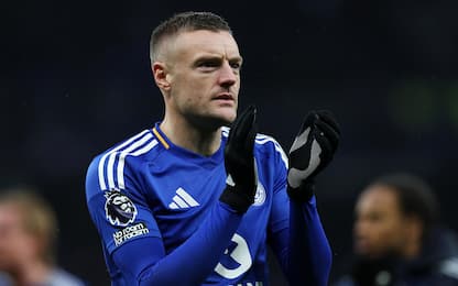 epa11855141 Leicesterâ€™s Jamie Vardy celebrates winning the English Premier League match between Tottenham Hotspur and Leicester City, in London, Britain, 26 January 2025.  EPA/ANDY RAIN EDITORIAL USE ONLY. No use with unauthorized audio, video, data, fixture lists, club/league logos, 'live' services or NFTs. Online in-match use limited to 120 images, no video emulation. No use in betting, games or single club/league/player publications.