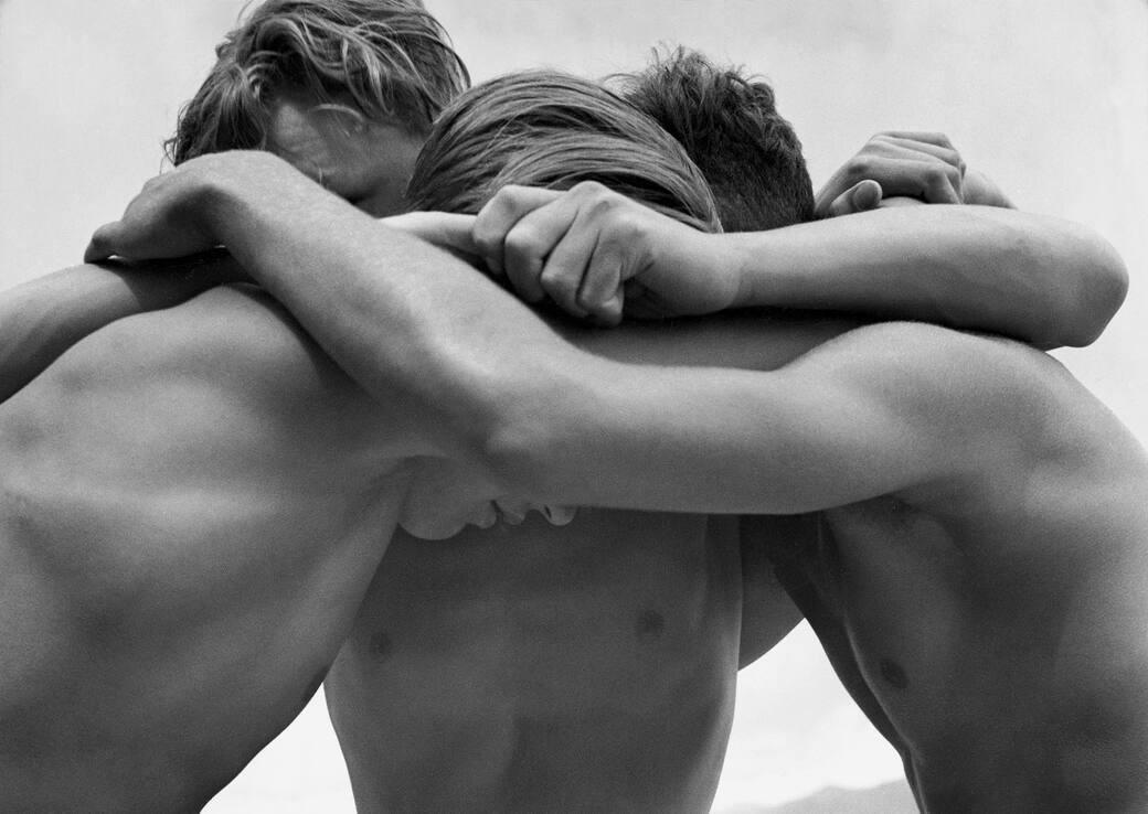 Herbert_List_Ringende_Jungen_I_Ostsee_1933_Münchner_Stadtmuseum_Photography_Collection_Archive_List_©_Herbert_List_Estate_Magnum_Photos.jpg