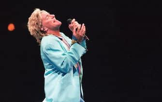 Atlanta - Circa 1994: Rod Stewart performs at The Omni Coliseum in Atlanta, Georgia Circa 1994  (Photo By Rick Diamond/Getty Images)