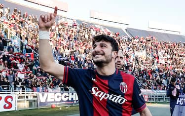 Esterno destro: Orsolini (Bologna)