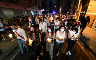 Genova, fiaccolate per le vittime del Ponte Morandi