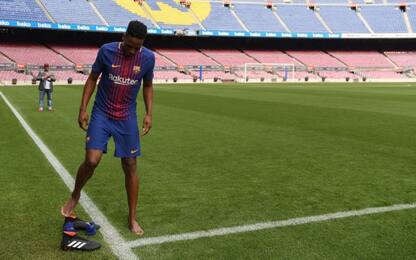 Barça, ecco Mina: esordio senza scarpe al Camp Nou