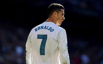 epa06878264 (FILE) - Real Madrid's Portuguese forward Cristiano Ronaldo reacts during the Spanish Primera Division soccer match between Real Madrid and FC Barcelona at the Santiago Bernabeu stadium in Madrid, Spain, 23 December 2017 (re-issued on 10 July 2018). Real Madrid's Portuguese striker Cristiano Ronaldo joins Italian Serie A side Juventus FC in a deal worth 100 million euro, media reports claimed on 10 July 2018.  EPA/RODRIGO JIMENENZ