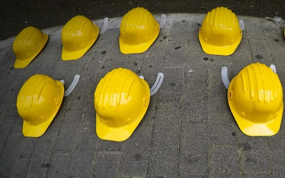 Incidenti sul lavoro, due operai morti tra Napoli e Roma