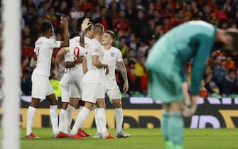 epa07095719 England's players celebrate during the UEFA Nations League soccer match between Spain and England at Benito Villamarin stadium in Seville, southern Spain, 15 October 2018.  EPA/JOSE MANUEL VIDAL