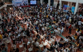 Fiera del lavoro a Marikina, città delle Filippine