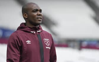 epa10810063 Angelo Ogbonna of West Ham reacts prior to the English Premier League soccer match between West Ham United and Chelsea FC, in London, Britain, 20 August 2023.  EPA/VINCE MIGNOTT EDITORIAL USE ONLY. No use with unauthorized audio, video, data, fixture lists, club/league logos or 'live' services. Online in-match use limited to 120 images, no video emulation. No use in betting, games or single club/league/player publications.