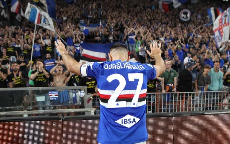 Quagliarella saluta i tifosi