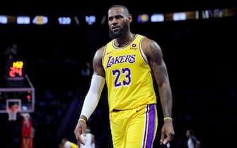 LAS VEGAS, NEVADA - DECEMBER 09: LeBron James #23 of the Los Angeles Lakers reacts against the Indiana Pacers during the fourth quarter in the championship game of the inaugural NBA In-Season Tournament at T-Mobile Arena on December 09, 2023 in Las Vegas, Nevada. NOTE TO USER: User expressly acknowledges and agrees that, by downloading and or using this photograph, User is consenting to the terms and conditions of the Getty Images License Agreement. (Photo by Ethan Miller/Getty Images)