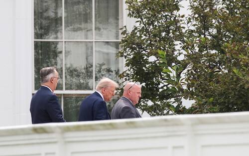 epa12284461 US President Donald J. Trump (C), with architect James McCrery (L), tours the roof at the White House in Washington, DC, USA 05 August 2025. President Trump has announced the construction of a new ballroom addition of approximately 90,000 total square feet of ornately designed and carefully crafted space, with a seated capacity of 650 people.  EPA/SAMUEL CORUM / POOL