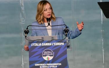 Giorgia Meloni nel corso del suo intervento alla convention di Fratelli d Italia a Pescara, 28 aprile 2024 ANSA/ Claudio Lattanzio