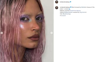 01_celebrity_capelli_rosa_look_ig - 1