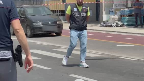 napoli uomo ucciso da colpi di pistola a cardito