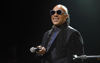 LOS ANGELES, CA - JANUARY 07:  Musician Stevie Wonder performs onstage during The Art of Elysium presents Stevie Wonder's HEAVEN - Celebrating the 10th Anniversary at Red Studios on January 7, 2017 in Los Angeles, California.  (Photo by Emma McIntyre/Getty Images for The Art of Elysium)