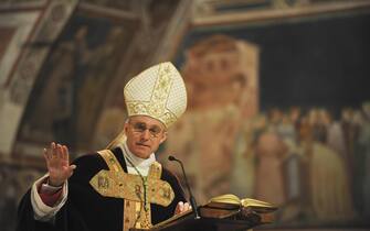 Archibishop Georg Gänswein blesses the Chistmas tree and nativity scene in Assisi, Italy, 06 December 2015, Pope Francis in video connection with Assisi square switch on the Chistmas tree and nativity scene lights in Assisi, Italy, 06 December 2015 
ANSA/Gian Matteo Crocchioni