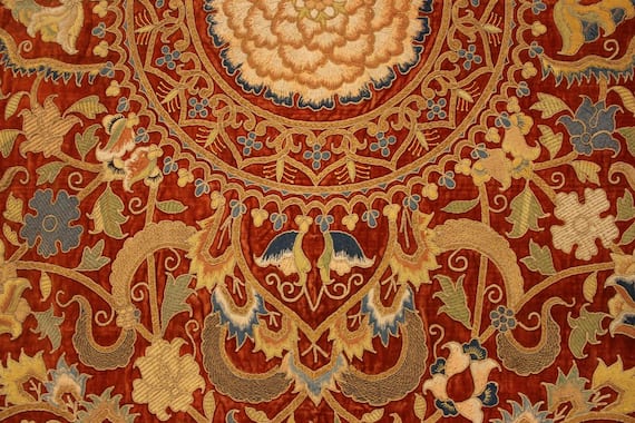 Tappeto ricamato, inv. n. MPP 10562, XVII sec., Firenze, Palazzo Pitti. © Gabinetto Fotografico delle Gallerie degli Uffizi. Immagini riprodotte su concessione del Ministero della Cultura - Gallerie degli Uffizi. Sono vietate ulteriori riproduzioni o dupl