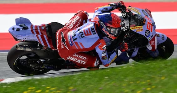 MotoGPオーストリア（シュピールベルク）2024：ウォームアップでマルク・マルケスが1位、バニャイアが2位、マルティンが21位。結果