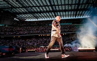 MILAN, ITALY - JULY 15: Max Pezzali performs at Stadio San Siro on July 15, 2022 in Milan, Italy. (Photo by Sergione Infuso/Corbis via Getty Images)