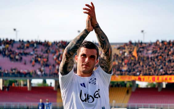 https://static.sky.it/editorialimages/d48fcd10810b129a0281e320b61c128a2ad9fecc/skysport/it/calcio/calciomercato/video/2025/07/29/como-strefezza-olympiacos-calciomercato-news-1026831/como_strefezza_ipa.jpg?im=Resize,width=565