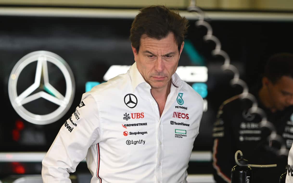 https://static.sky.it/editorialimages/d49fc47cd86bc794b959472490a520ea720cb1b8/skysport/it/motori/formula-1/2024/11/09/toto-wolff-libro-leclerc/wolff_motorsport_1.jpg?im=Resize,width=1218
