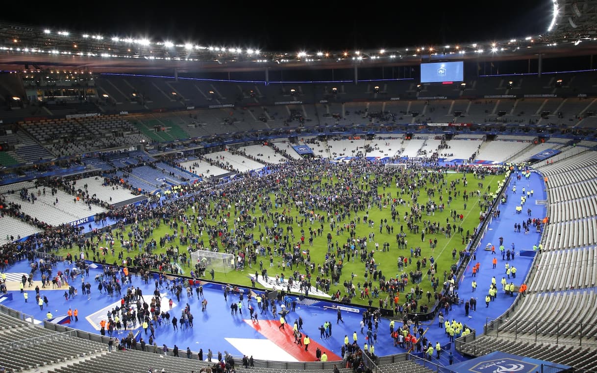 https://static.sky.it/editorialimages/d4a2f0ad3b503c547c581323564777f35301693a/skysport/it/calcio/2025/11/13/attentati-parigi-2015-bataclan-stade-de-france/stade_de_france_ANSA_parigi_2015.jpg?im=Resize,width=1218