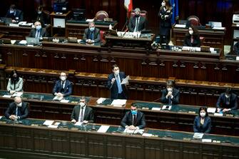 Camera dei Deputati - Comunicazioni del Presidente del Consiglio sulla situazione politica