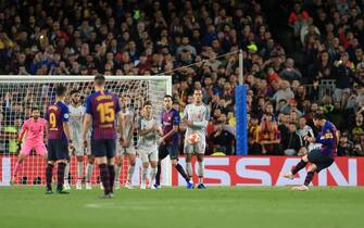 BARCELONA, SPAIN - MAY 01: Lionel Messi of Barcelona scores their 3rd goal with a free kick during the UEFA Champions League Semi Final first leg match between FC Barcelona and Liverpool at Camp Nou on May 1, 2019 in Barcelona, Spain. (Photo by Simon Stacpoole/Offside/Getty Images)