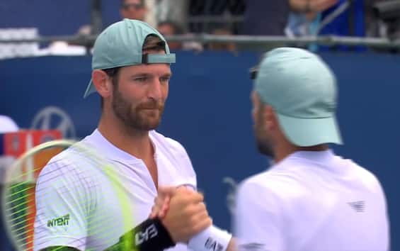 https://static.sky.it/editorialimages/d505b579a005a0be9fce8b2fbeb72087ff31b8b7/skysport/it/tennis/video/2025/07/26/bolelli-vavassori-atp-washington-semifinale-risultato/vavassori_bolelli_screen.jpg?im=Resize,width=565