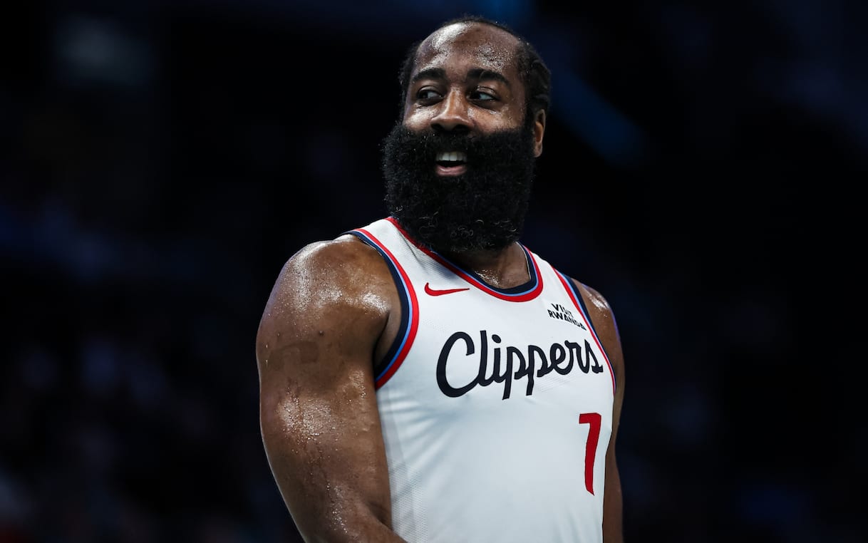 https://static.sky.it/editorialimages/d564296d94210a428dda16bb41ac1f0c3d9d8552/skysport/it/nba/video/2025/11/22/james-harden-55-punti-video-record-clippers-nba-1054036/james_harden_la_clippers_getty.jpg?im=Resize,width=1218