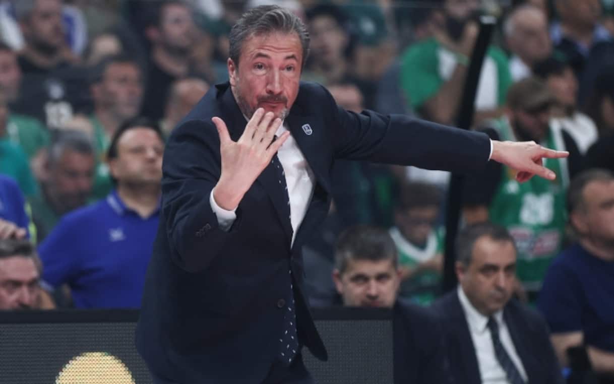 https://static.sky.it/editorialimages/d570102284d64465f27a8ebdeba5f51fcd4d2e12/skysport/it/basket/2025/11/27/italia-islanda-basket-risultato/Luca_Banchi_Getty.jpg?im=Resize,width=1218