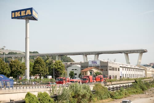 GENOVA, LIGURIA, ITALY - 2018/08/20: Detail view of the Ponte Morandi collapsed on August 14 in Genoa causing the death of 43 people. (Photo by Stefano Guidi/LightRocket via Getty Images)