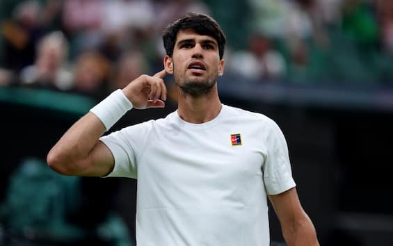https://static.sky.it/editorialimages/d5c7808c1eda1496336ee43f1bd5ebcb8b29a725/skysport/it/tennis/video/2025/07/06/wimbledon-rublev-alcaraz-punto-break-video/alcaraz_rublev_wimbledon_ipa.jpg?im=Resize,width=565