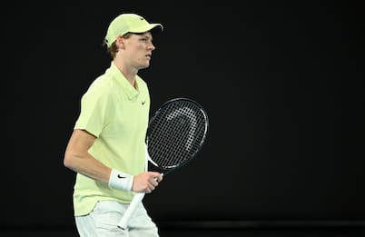 epa11854194 Jannik Sinner of Italy gestures during the Men's Singles final match against Alexander Zverev of Germany at the Australian Open Grand Slam tennis tournament in Melbourne, Australia, 26 January 2025.  EPA/JOEL CARRETT  AUSTRALIA AND NEW ZEALAND OUT