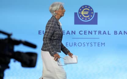 Lagarde: "Coraggio? La Bce non è soggetta a pressioni politiche"