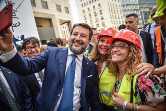 Il ministro alle Infrastrutture Matteo Salvini all inaugurazione nuova linea metro M5 in piazza San Babila, Milano 4 Luglio 2023
ANSA/MATTEO CORNER
