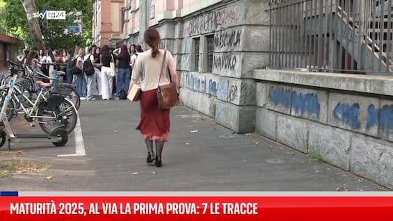 Maturità 2025, al via la prima prova: 7 le tracce Maturità 2025, al via la prima prova: 7 le tracce