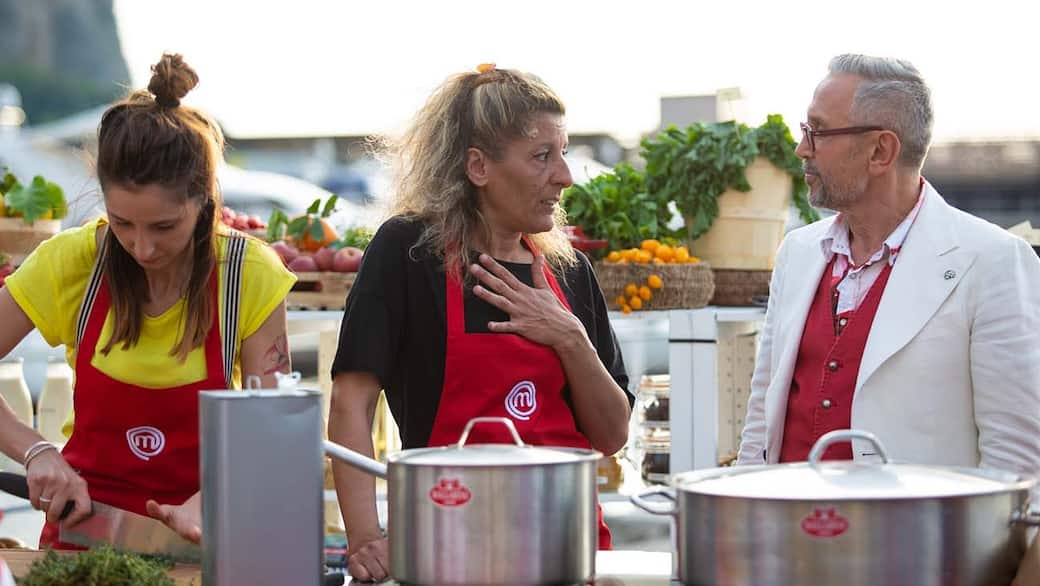 Esterna a Vico Equense: chef Barbieri con Annamaria e Giulia