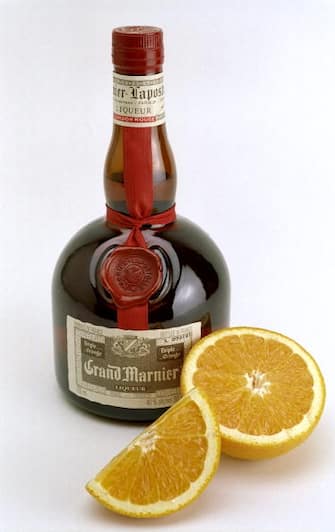 UNITED STATES - OCTOBER 08:  Cooking with fruit-flavored liqueur: Grand Marnier with oranges.  (Photo by Thomas Monaster/NY Daily News Archive via Getty Images)