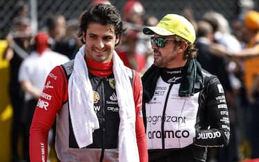 Sainz: "Alonso deve andare avanti, è in grande forma"